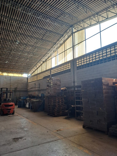 (#1008) Galpón De 2.400 M2 Disponible Para Alquilar En Guarenas Los Naranjos