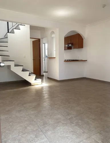 Casa En Venta Lomas De San Pedro, Queretaro. Con Estudio En Pb, Y Amenidades