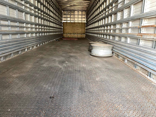 Imagem 10 de 12 de Rodotrem Bau