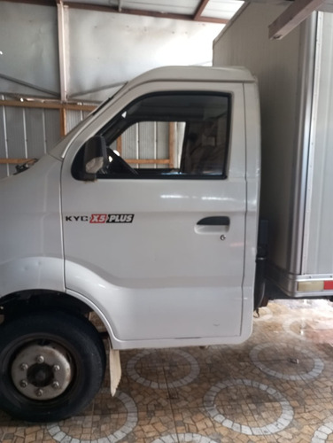 KyC X5 Plus 1.8 Cargo Box