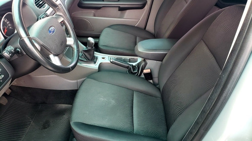 Ford Focus 1.6 Gl Flex 5p 2013