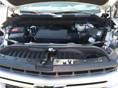 Imagen 15 de 15 de Chevrolet Cheyenne 2020 5.4 2500 Doble Cab Lt Z71 4x4 At