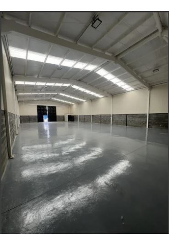 En Arriendo Bodega 589m2 9m2 Altura Centro Logístico Temuco