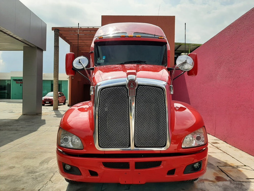 Imagen 8 de 14 de Tractocamión Kenworth Rojo 2013