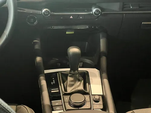 Mazda 3 Touring Hibrido 2.0/ 2026 Ms