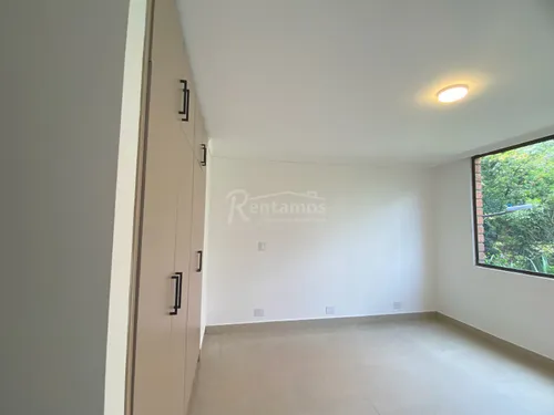 Apartamento En Venta En Los Balsos. Cod V776146