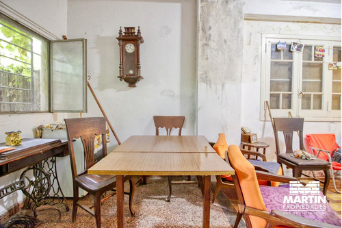 Casa En Venta En Martínez, 3 Ambientes, Ideal Para Refaccionar/ampliación. Lote 171 M2.