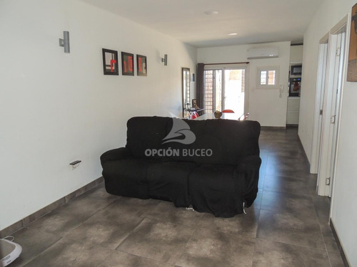 Imagen 6 de 17 de Venta De Casa 3 Dormitorios En Tres Cruces, Montevideo.
