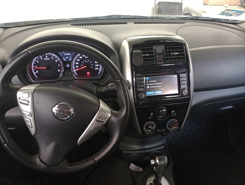 Nissan Versa 1.6 Exclusive Navi At