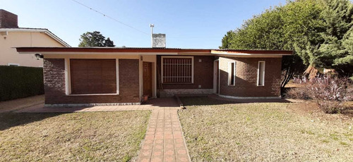 Imagen 1 de 14 de Vendo Importante Chalet Villa Rumipal