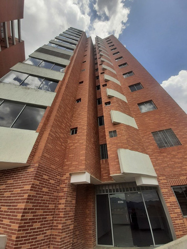 Mariana Castillo Vende Apartamento Penthouse Duplex Le Man Suites - Pra-023