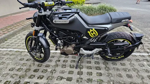 Husqvarna 200, Barras Invertidas,iluminación Led,frenos Abc,
