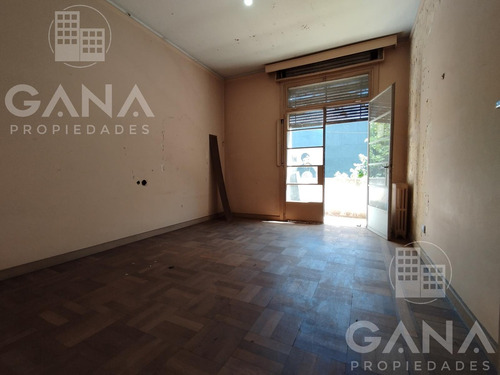 Casa En Venta A Mts Del Shopping Del Siglo - Ideal Inversores.
