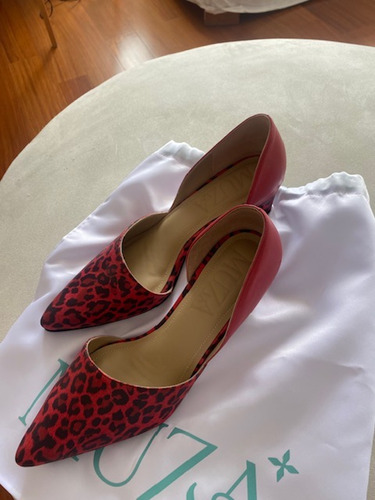 Zapato Mujer Talla 8, Marca Muza De Cuero Rojo