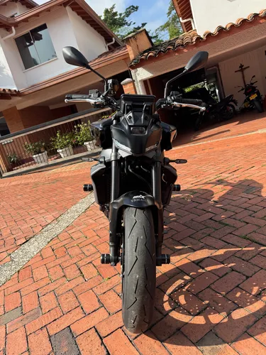 Mt 09 V4