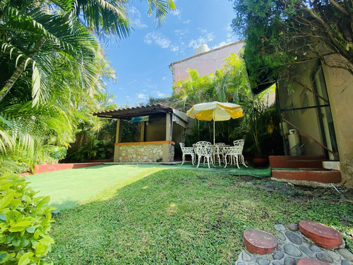 Asa Sola En Pedregal De Las Fuentes, Jiutepec, Morelos Caen-1089-cs