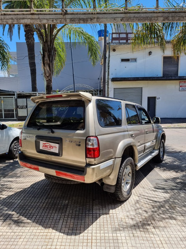 Toyota Hilux SW4 3.0 Wide Body