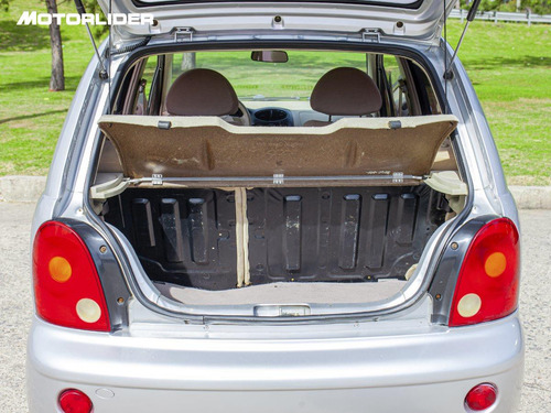 Imagen 12 de 25 de Chery Qq3 Confort 1.1 Extra Full | Permuta / Financia