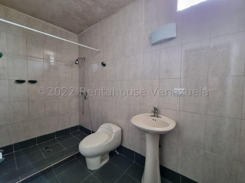 Casa En Alquiler En Tarabana Plaza Cabudare 2-4-8-4-0 Mp/