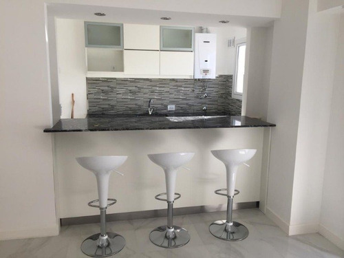 Venta Departamento De Dos Ambientes Con Terraza- Mar Del Plata