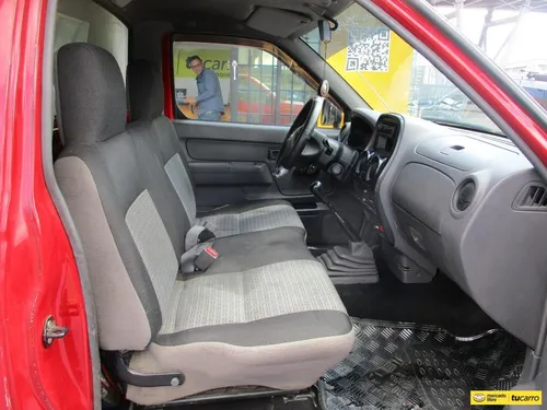 Furgon Nissan Frontier D22/np300 4x2 2400cc Mt Aa