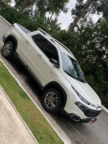 Fiat Toro 2.4 Volcano 16v Flex 4x2 Aut. 4p