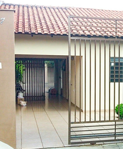Imagem 2 de 25 de Casa À Venda No Jardim Delta ( Londrina) , Com 3 Dormitórios, 4 Vagas De Garagem, Edicula Com Churrasqueira - Pr - Ca0051_gprdo