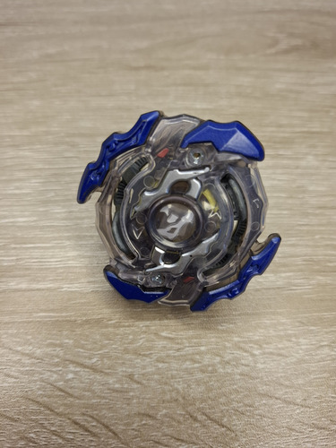 Beyblade Burst Evolution - Roktavor R2 - Hasbro (Usado)