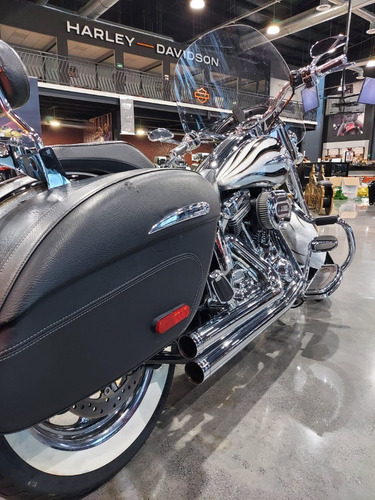 Imagen 13 de 15 de Harley Davidson Softail Deluxe Cvo 2015 Pintura Custom Y Mas