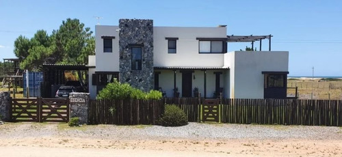 Imagen 1 de 12 de Casa En Alquiler Temporal En Arenas De José Ignacio