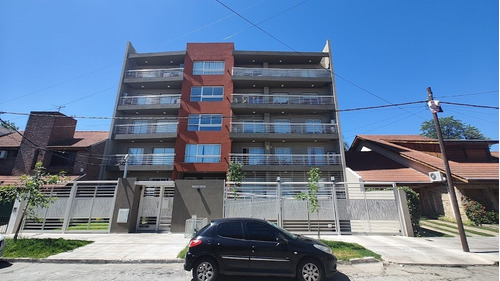 Venta Departamento En Haedo, Morón, G.b.a. Zona Oeste 2 Ambientes Al Contrafrente A Estrenar 