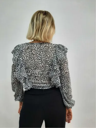 Blusa animal print bershka new arrivals