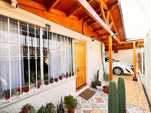 Casa En Venta De 3 Dorm 2 Baños En Maipú