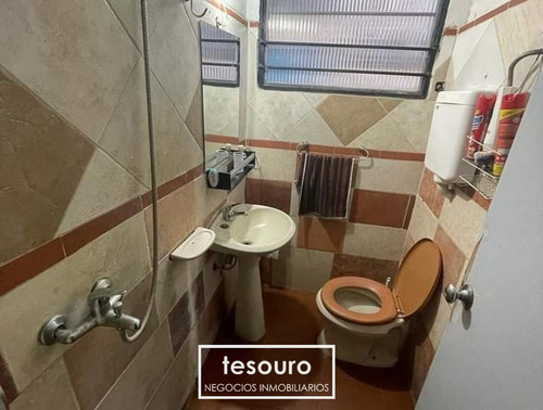 Imagen 5 de 6 de Venta Local Comercial Con Oficinas Y Amplio Galpón, Palermo - Montevideo