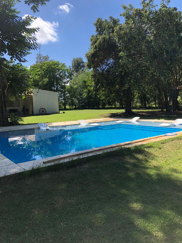 Casa Quinta En Pueblo De Campo