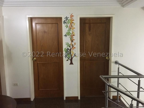 Imagen 15 de 30 de Casa En Venta En La Rosaleda Este De Barquisimeto Lara 0-4-2-4-5-9-3-7-5-4-2 Código Mls Rent-a-house: 22-20967, Cuenta Con 3 Habitaciones, 3 Baños, 156 Mts2, Conjunto Privado