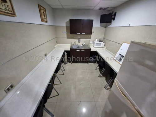 Oficina En Venta Zona Norte Torre Maracay Urb El Bosque 25-16138 Hc