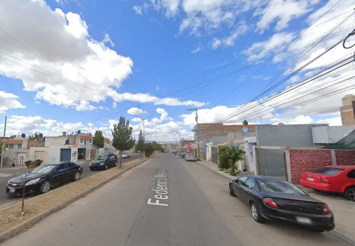 Venta De Casa En Recuperacion, Calle Federico Mendez, Aguascalientes. Sh05