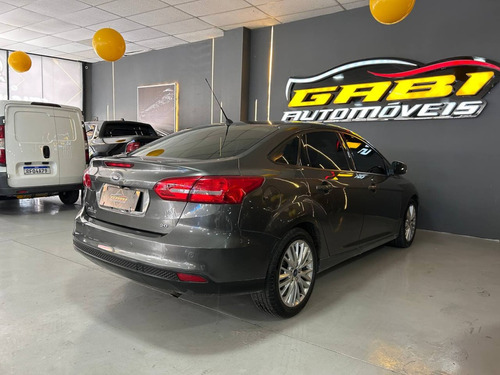 Ford Focus 2.0 SE PLUS 16V FLEX 4P POWERSHIFT