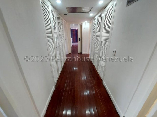 Se Vende Bello Apartamento En Urb. Las Mercedes