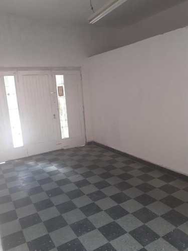 Imagen 3 de 20 de Alquiler De Casa De 5 Ambientes Con Garage En P Avellaneda.