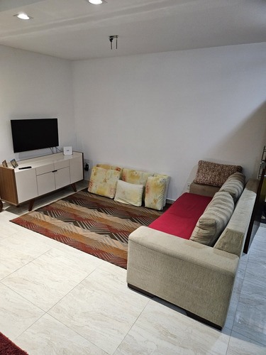 Alugo Casa C/contrato Curto De 6 Meses A Um Ana.