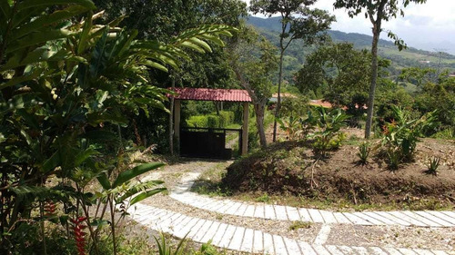 Finca Con 4 Habitaciones 2 Baños Capacidad 20 Personas