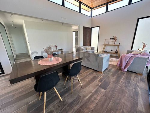 Casa En Venta En El Quimilar A Estrenar De 3 Dormitorios