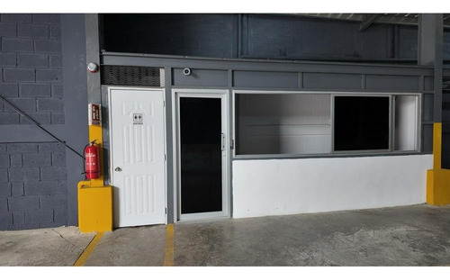 Nave Industrial En Alquiler En Cerros De Palmarejo Km 16 1/2 Autopista Duarte