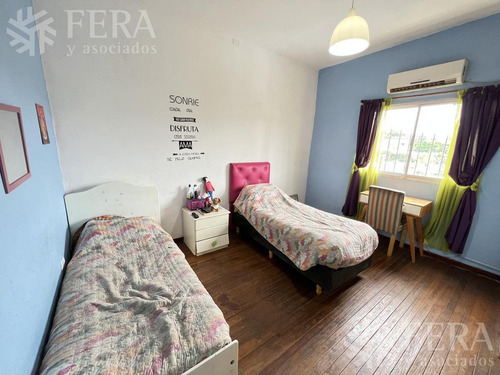 Imagen 5 de 10 de Venta De Departamento Tipo Casa De 3 Ambientes En Sarandi (28358)