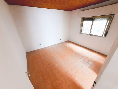 Imagen 3 de 12 de Departamento En Alquiler En Lanus Este