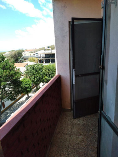 Departamento En Venta - 2 Dormitorios 1 Baño - Cochera - 47mts2 - Mar De Ajó