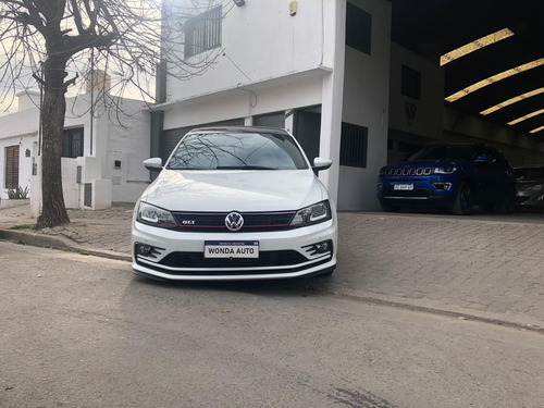 Volkswagen Vento 2.0 Tsi Gli 211cv App Connect