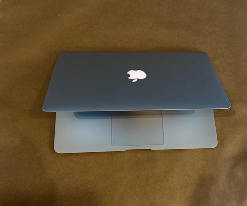 Macbook Air Macboor Air - 2017 Prateado (Usado)
